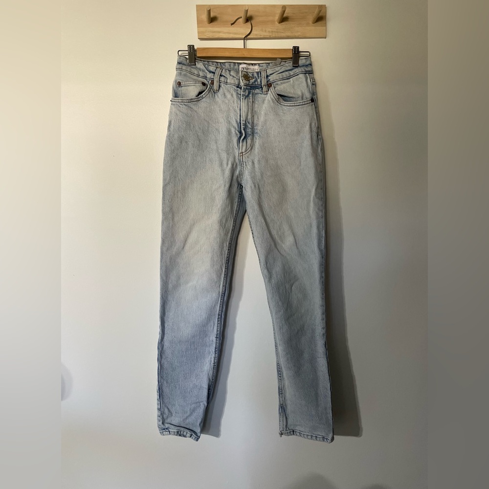 Zara Light Blue Women's Straight Leg Jeans
